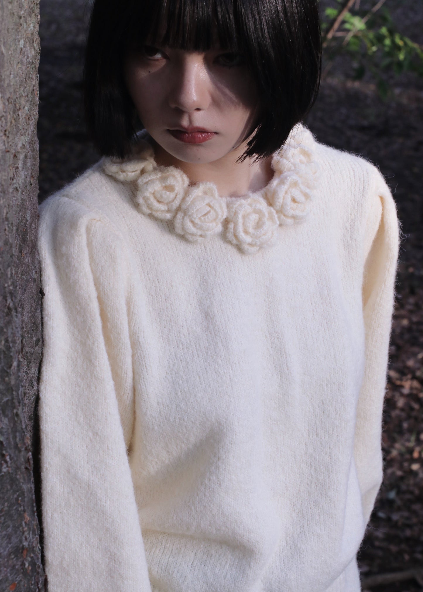 rose necklace sweater-CREAM