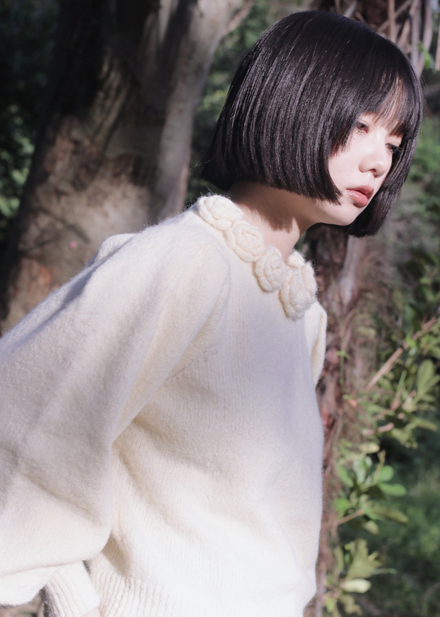 rose necklace sweater-CREAM