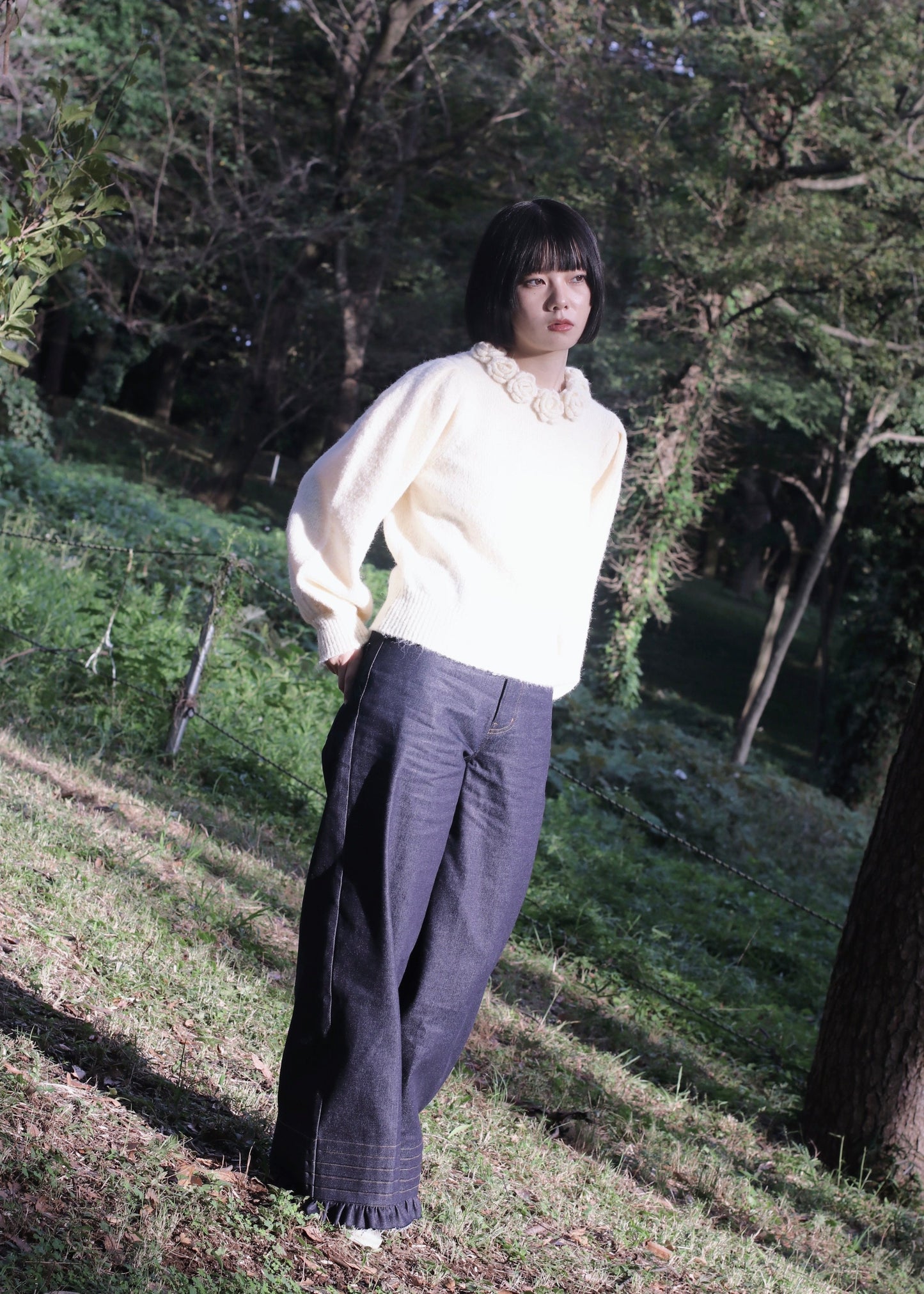 rose necklace sweater-CREAM