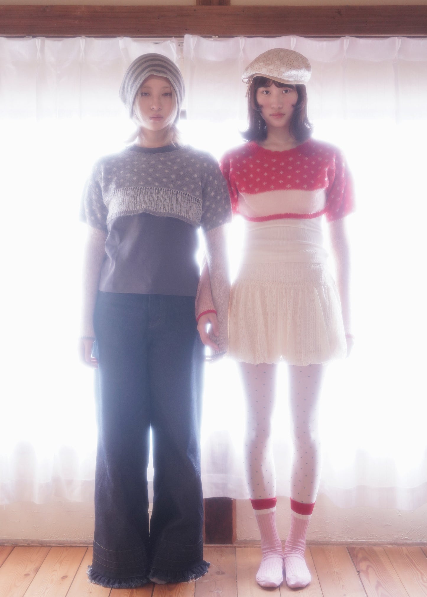 color dot short knit