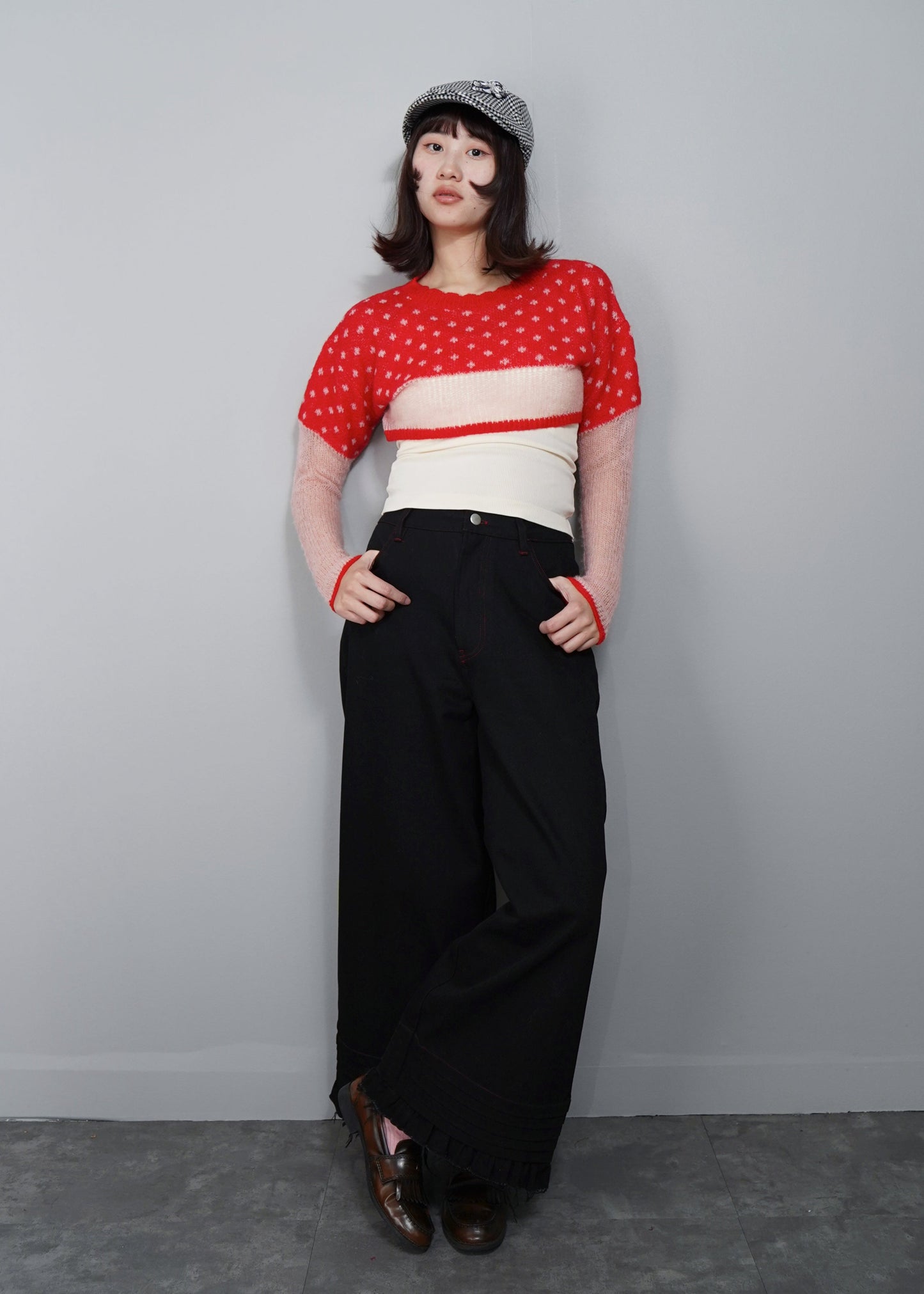 color dot short knit