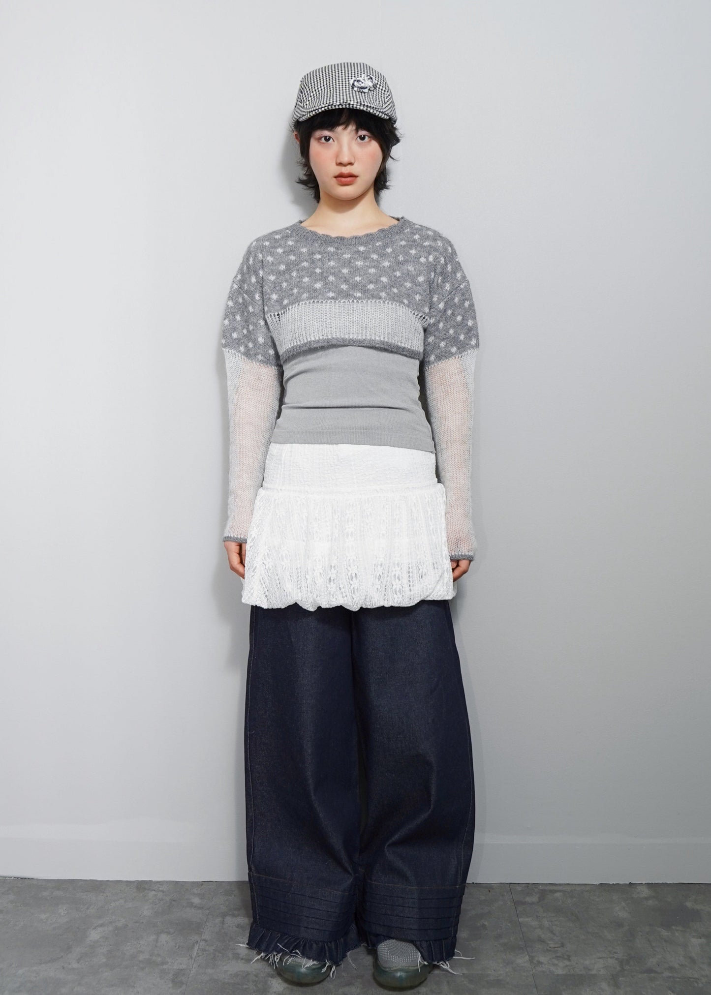 color dot short knit