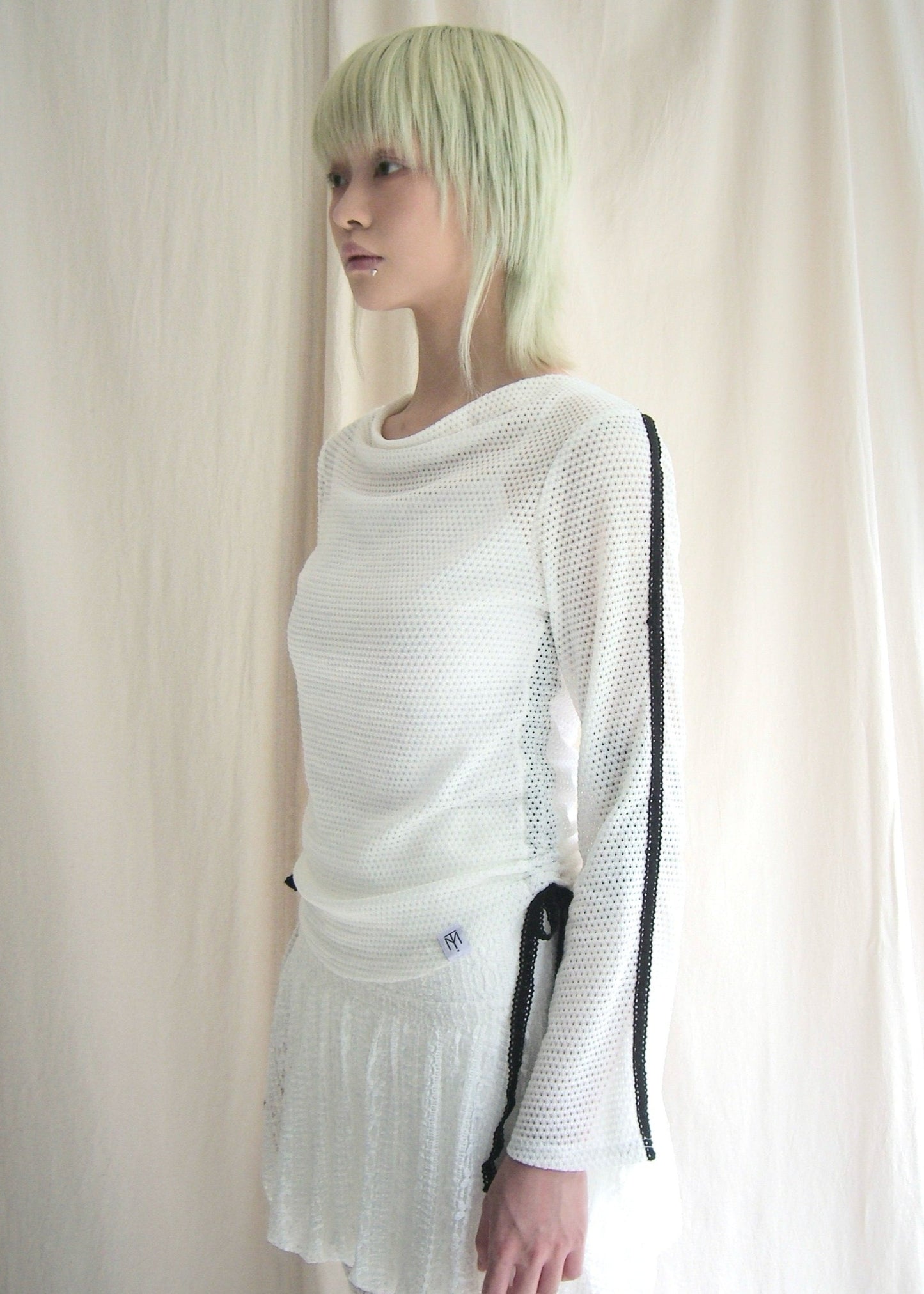 mesh ribbon blouse