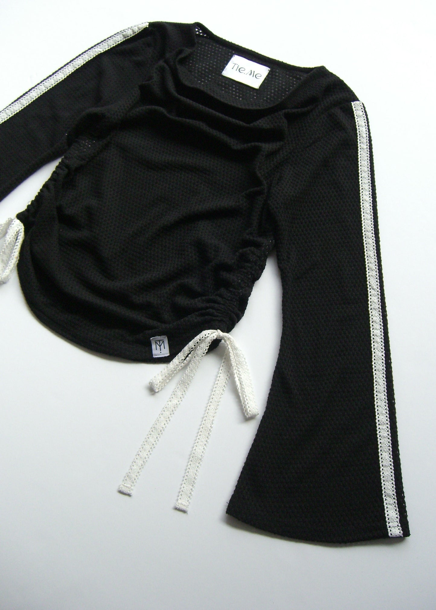mesh ribbon blouse