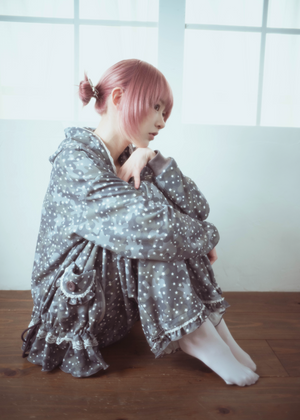 milky star camo hoodie