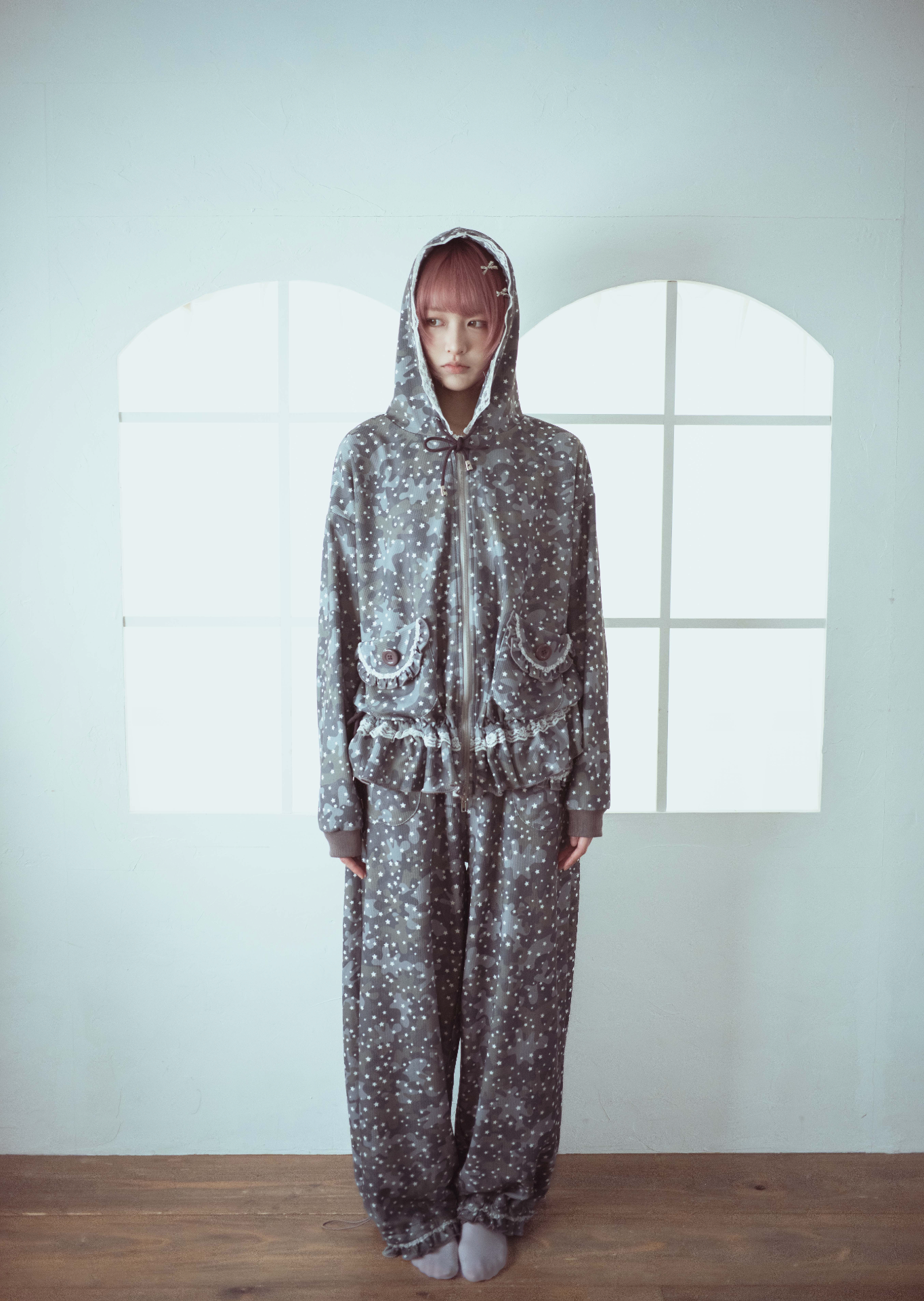 milky star camo hoodie