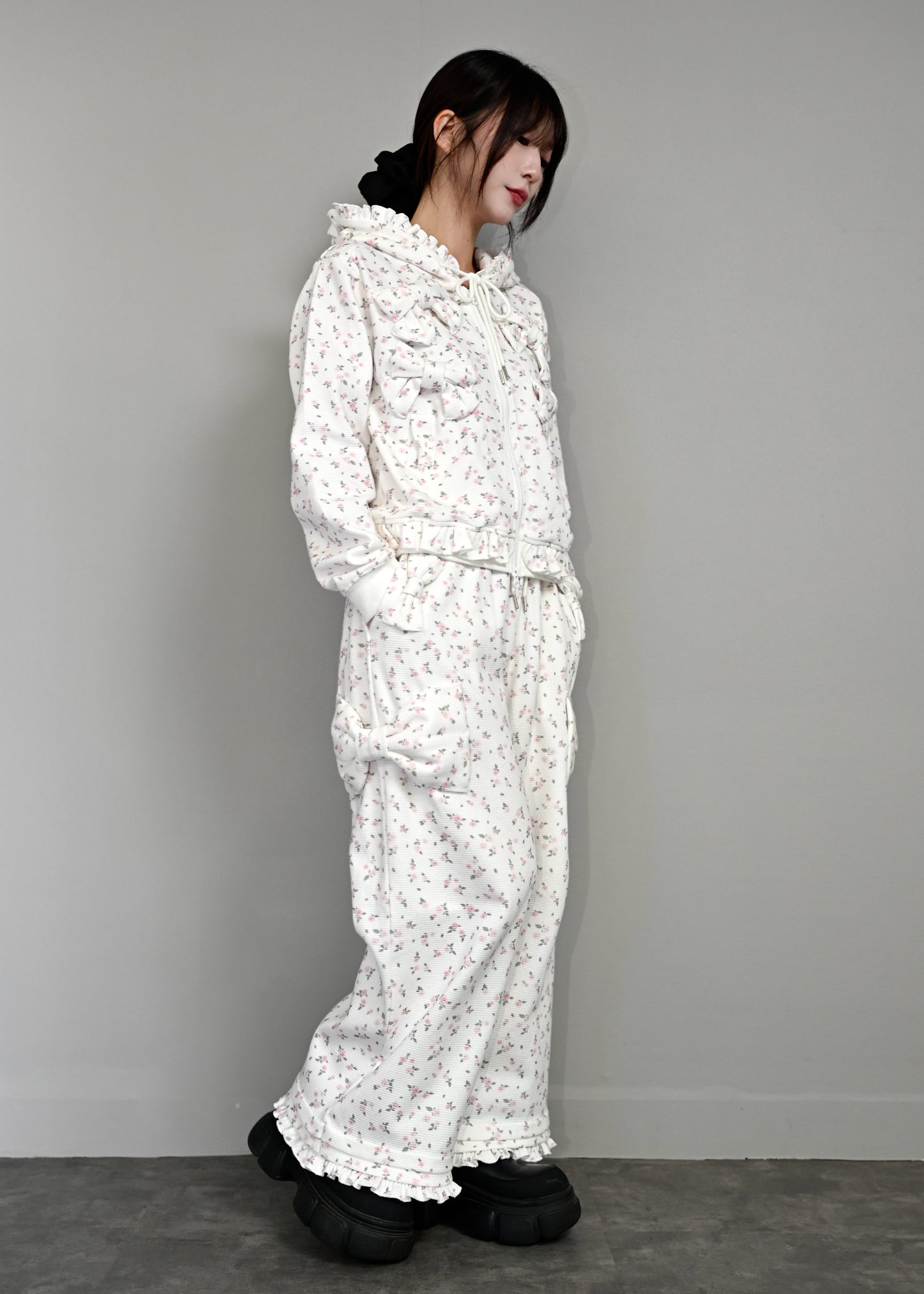 flower waffle ribbonful zip hoodie