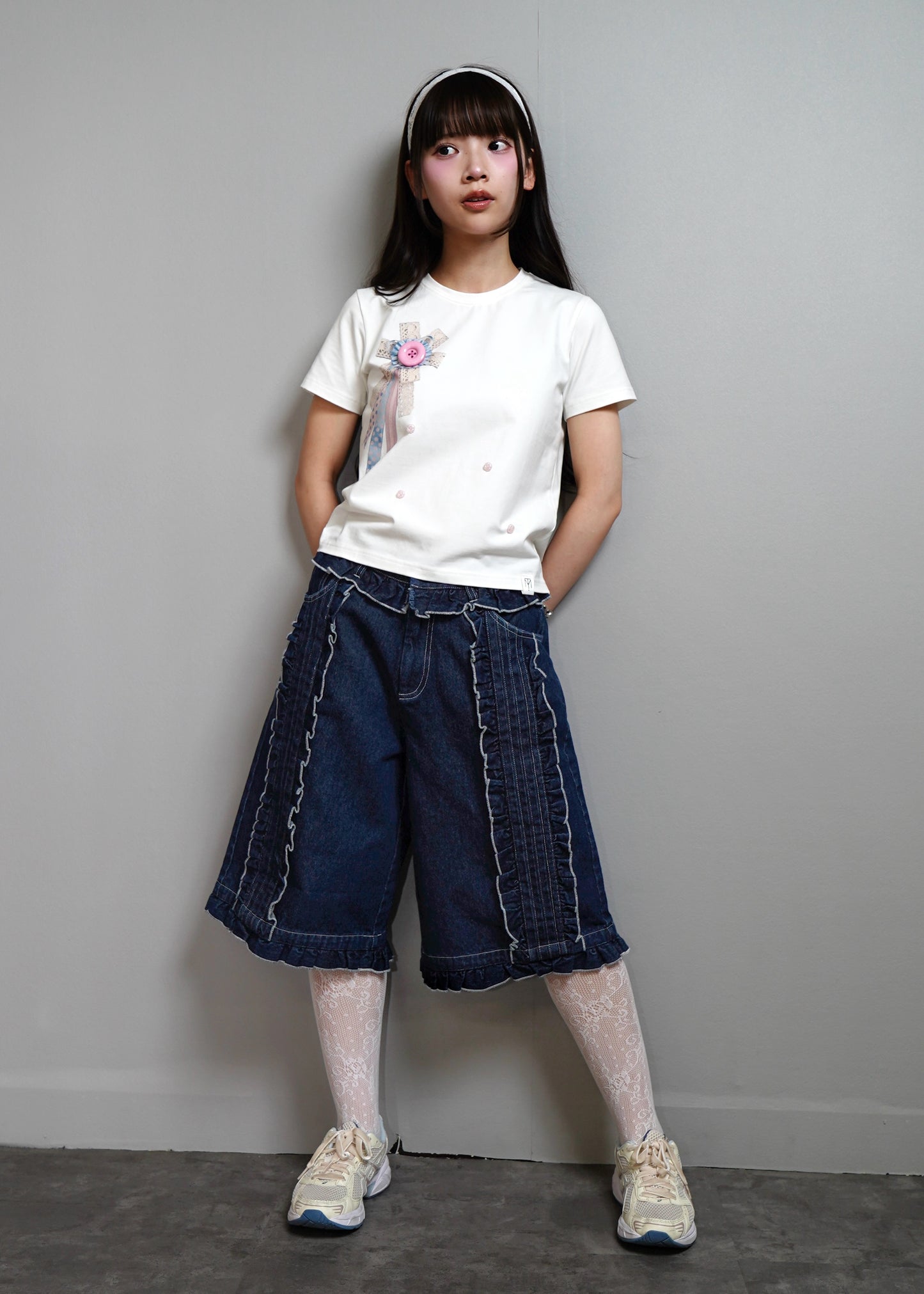 Lily’s petal denim pants