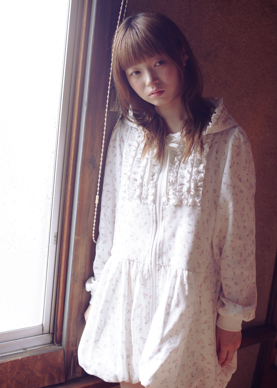 flower waffle balloon zip dress