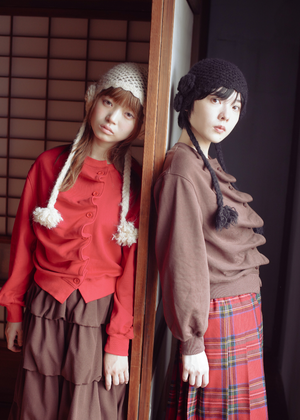 【10月上旬発送】button up sweatshirt 2025-RED