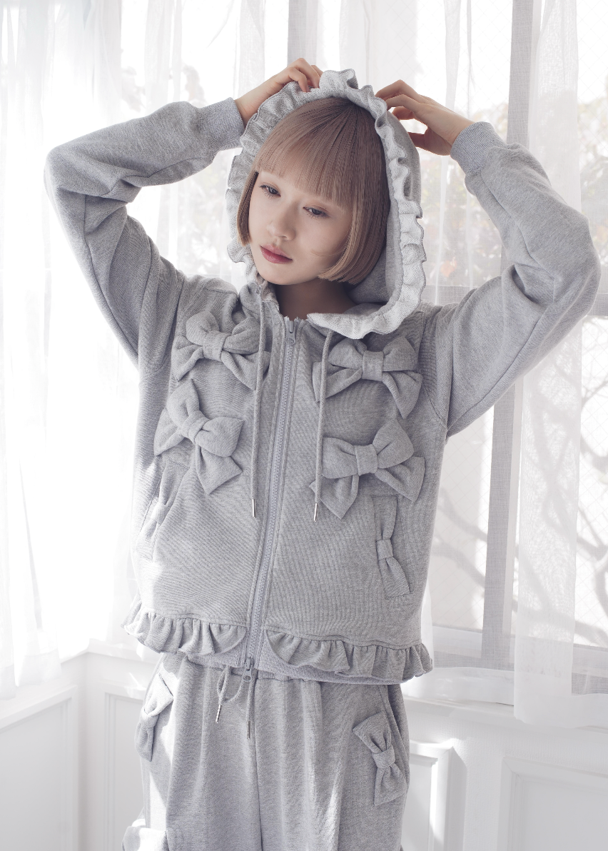 ribbonful zip hoodie