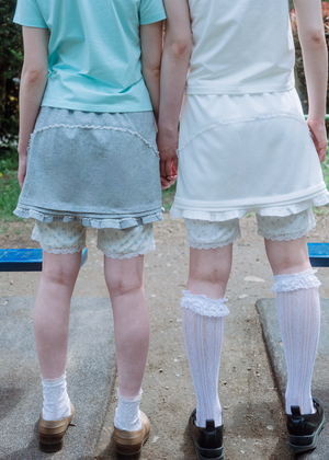 secret layered bloom skirt