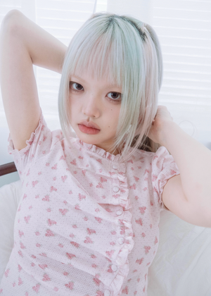 flower waffle frill button-up Tee