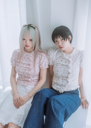 flower waffle frill button-up Tee