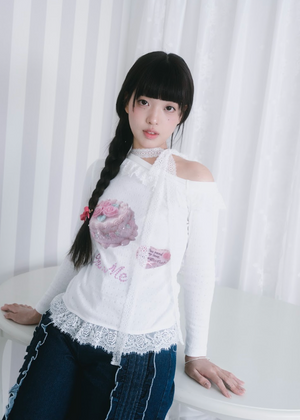 【8月下旬発送】「You need my love.」Lace-up Tee
