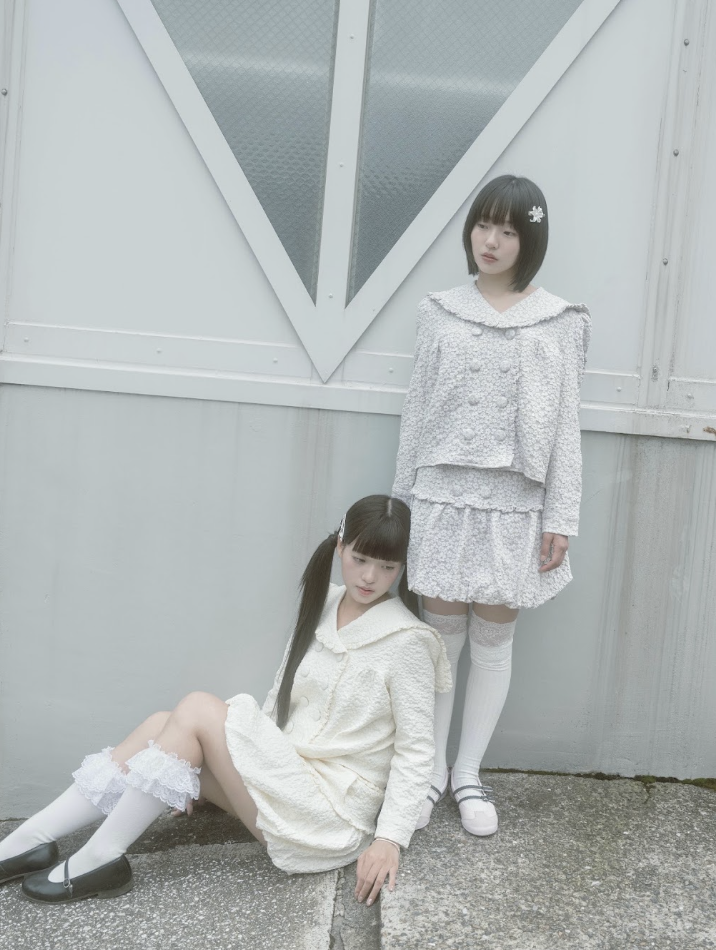 【8月下旬発送】glossy bloom balloon skirt