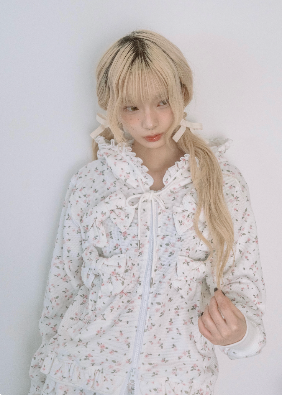 flower waffle ribbonful zip hoodie