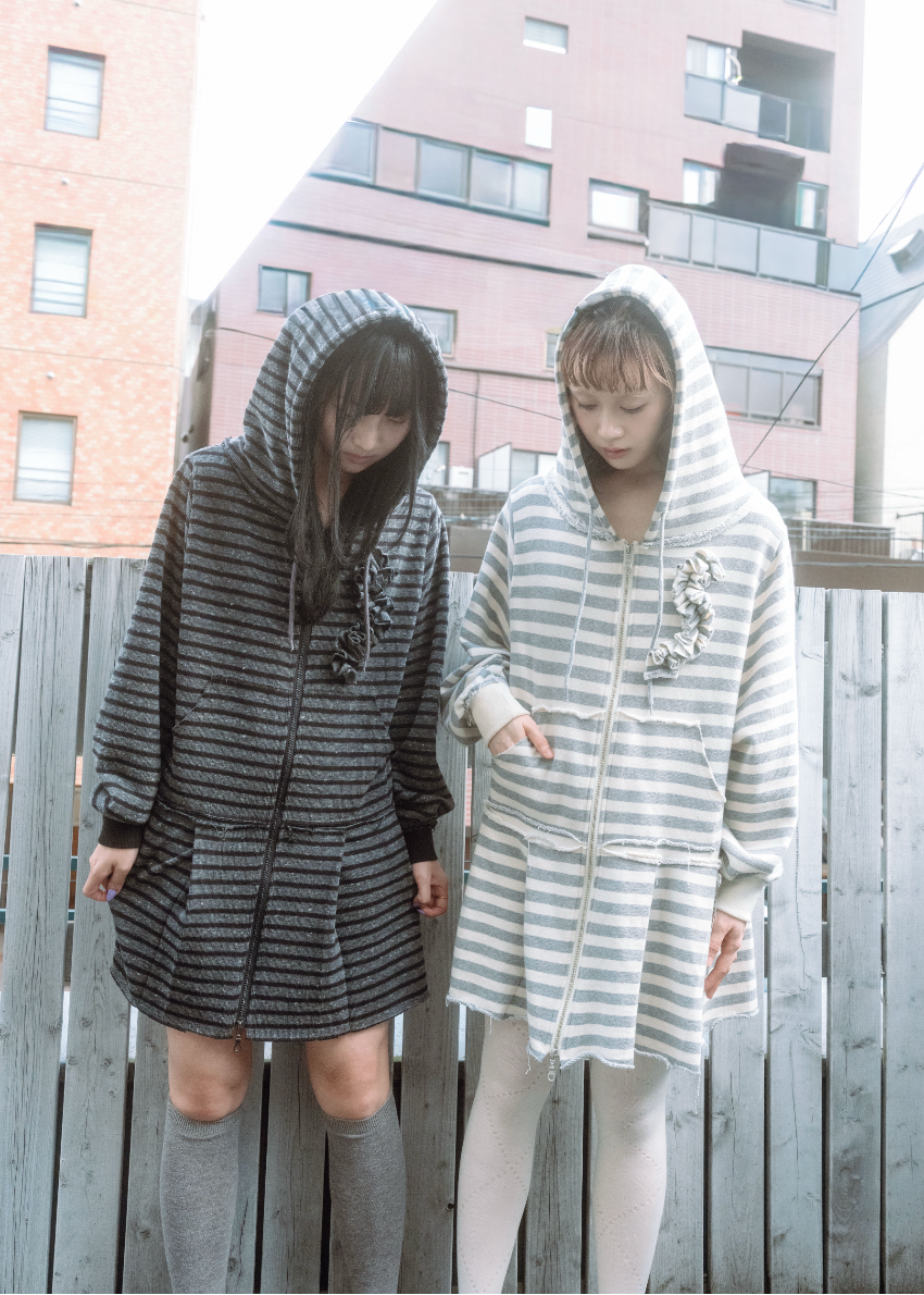 【10月下旬発送】double-zip pleated one-piece