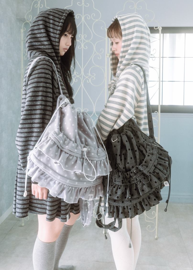 velvet dot woolly frill knapsack