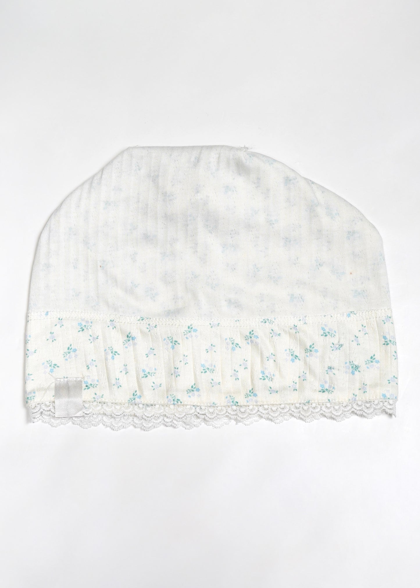 flower button lace beanie