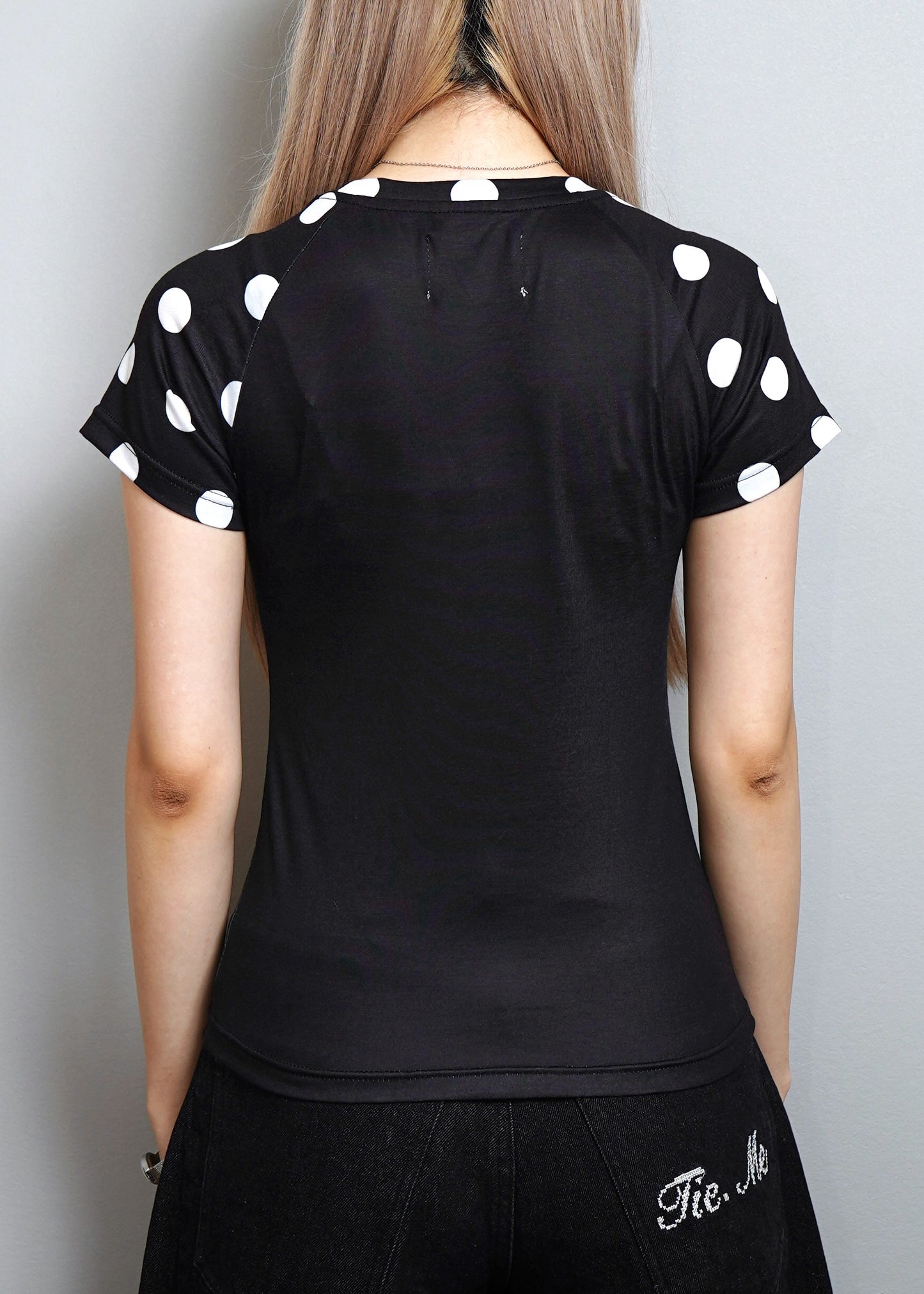 【HUHUEE】gallery girl Tee-slim