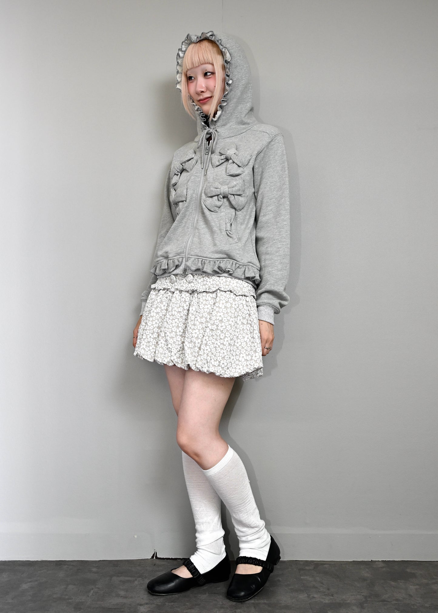 ribbonful zip hoodie