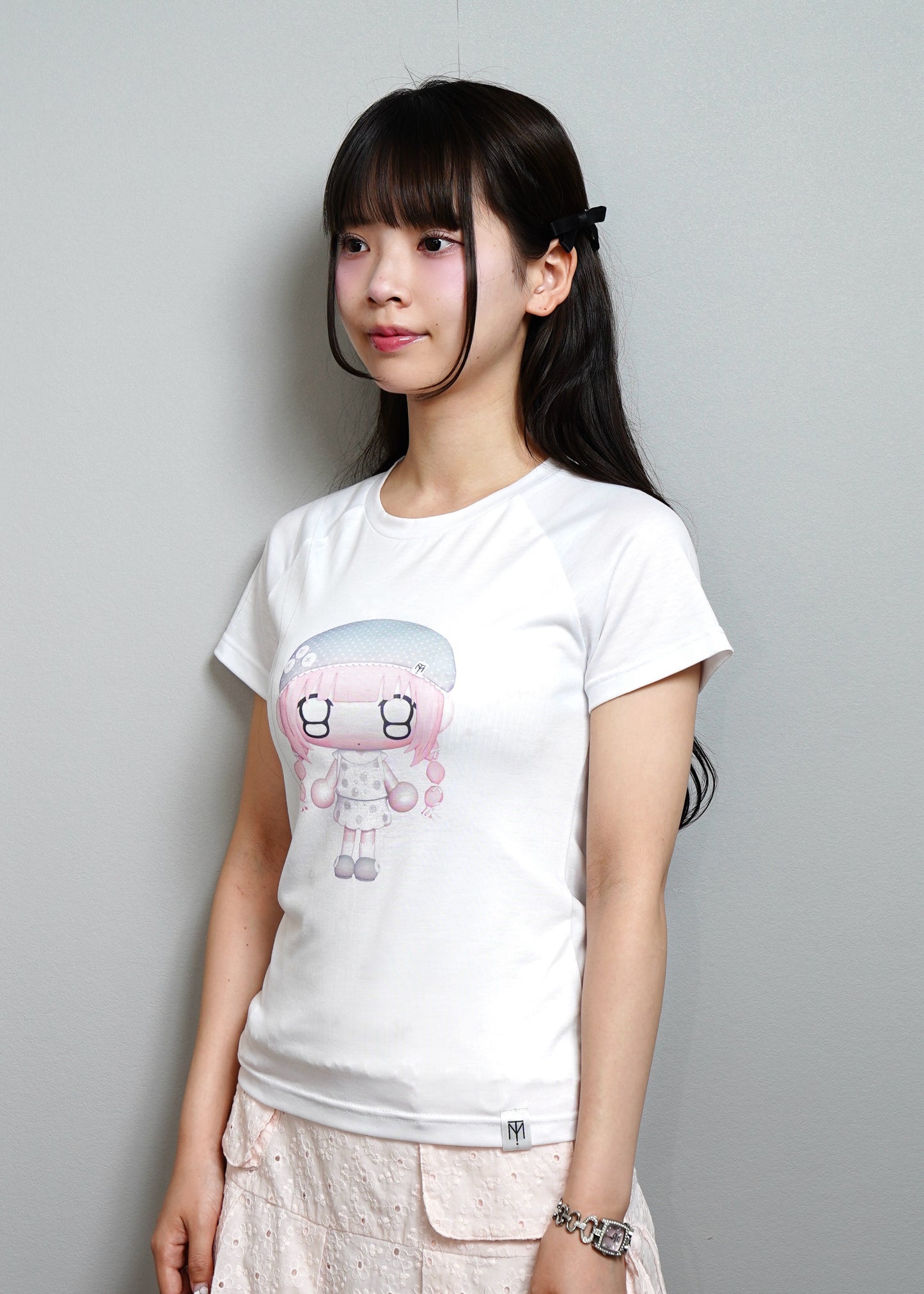 【HUHUEE】gallery girl Tee-slim