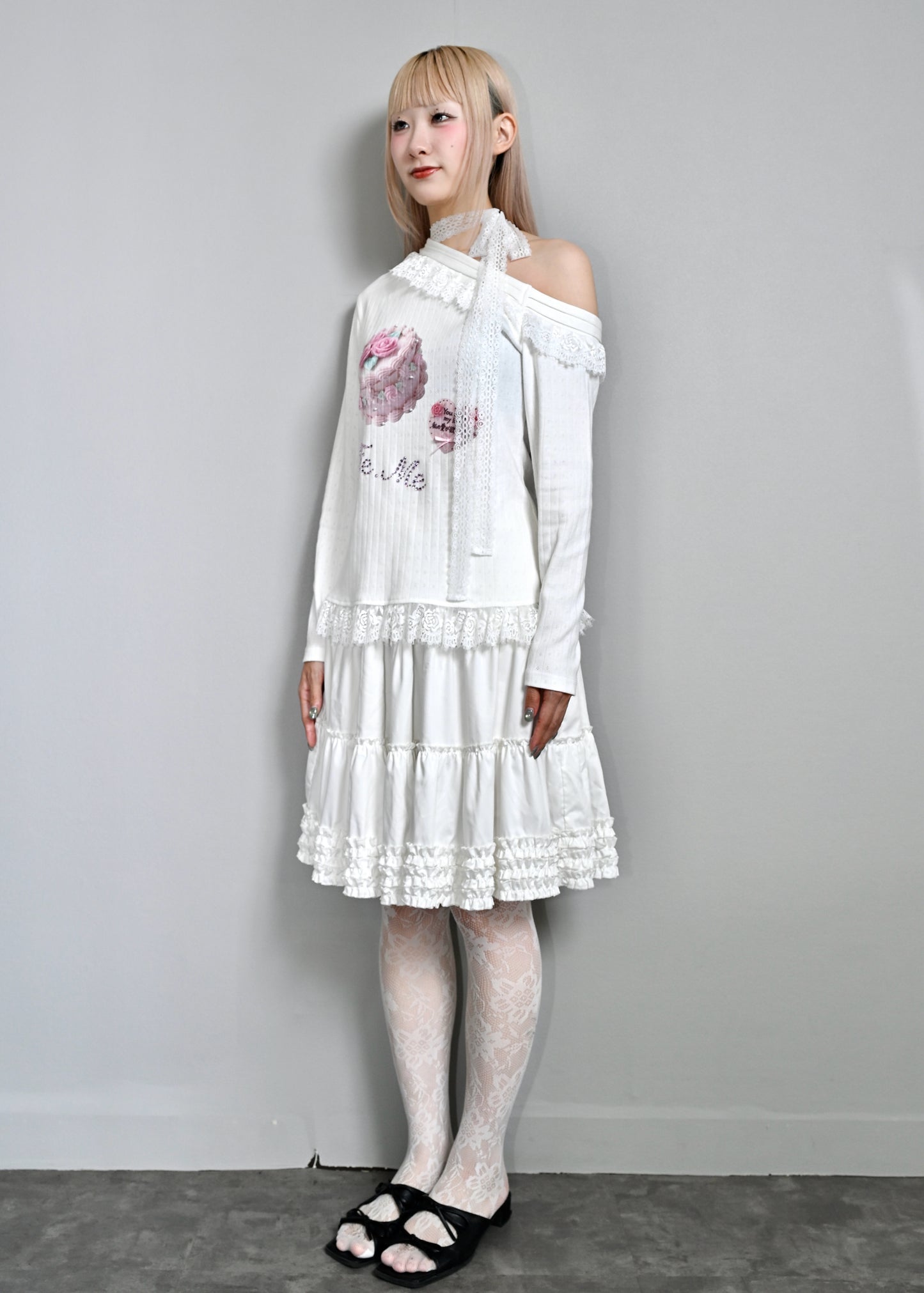 【8月下旬発送】「You need my love.」Lace-up Tee