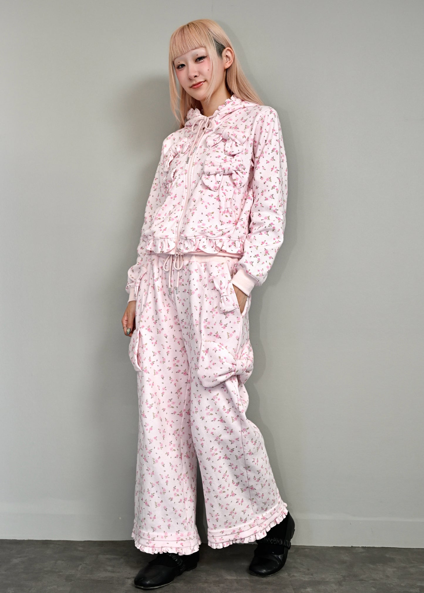 flower waffle ribbonful zip hoodie