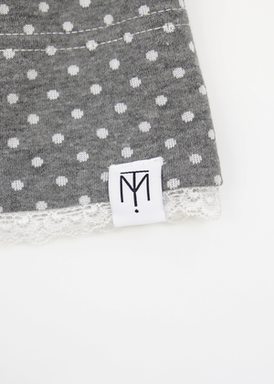 dot button beanie