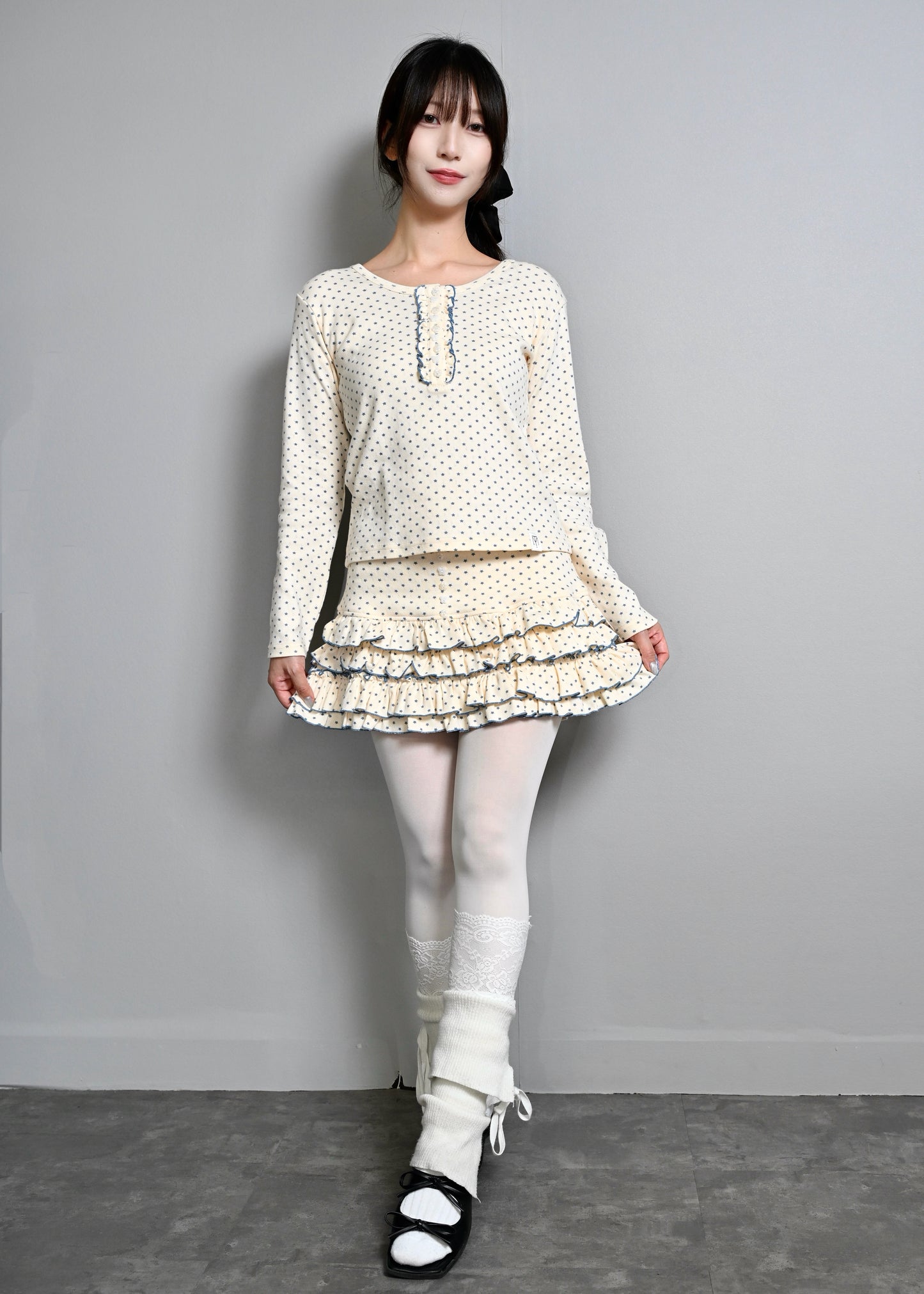 【8月下旬発送】lucky button star long-Tee