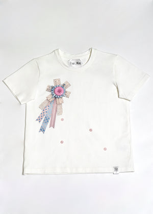 ribbon rosetta button tee