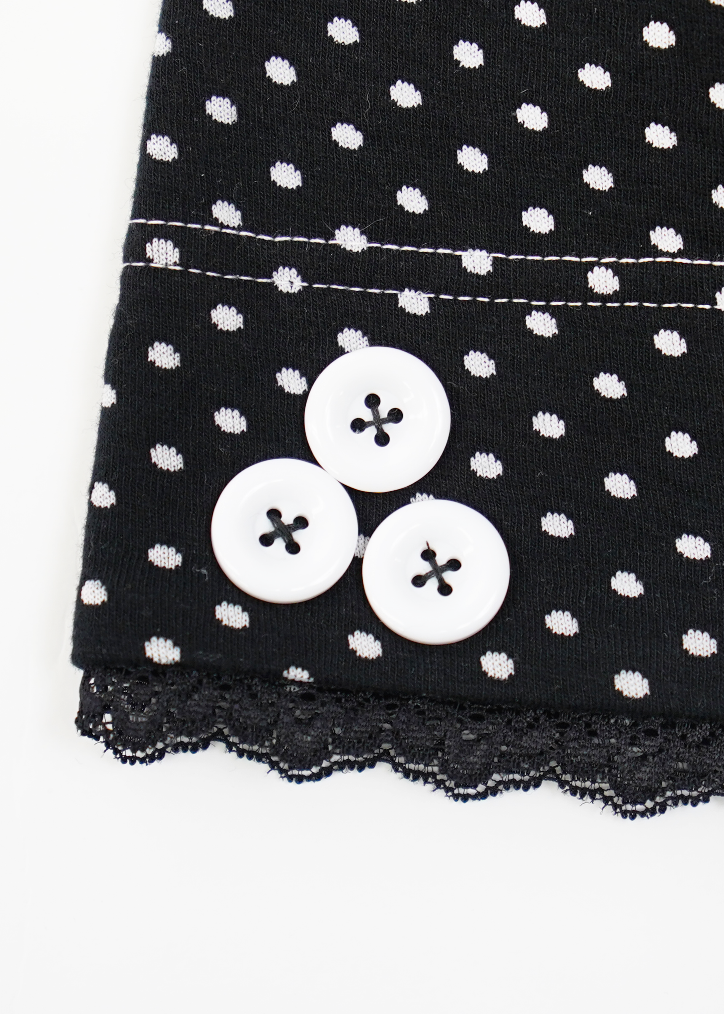 dot button beanie