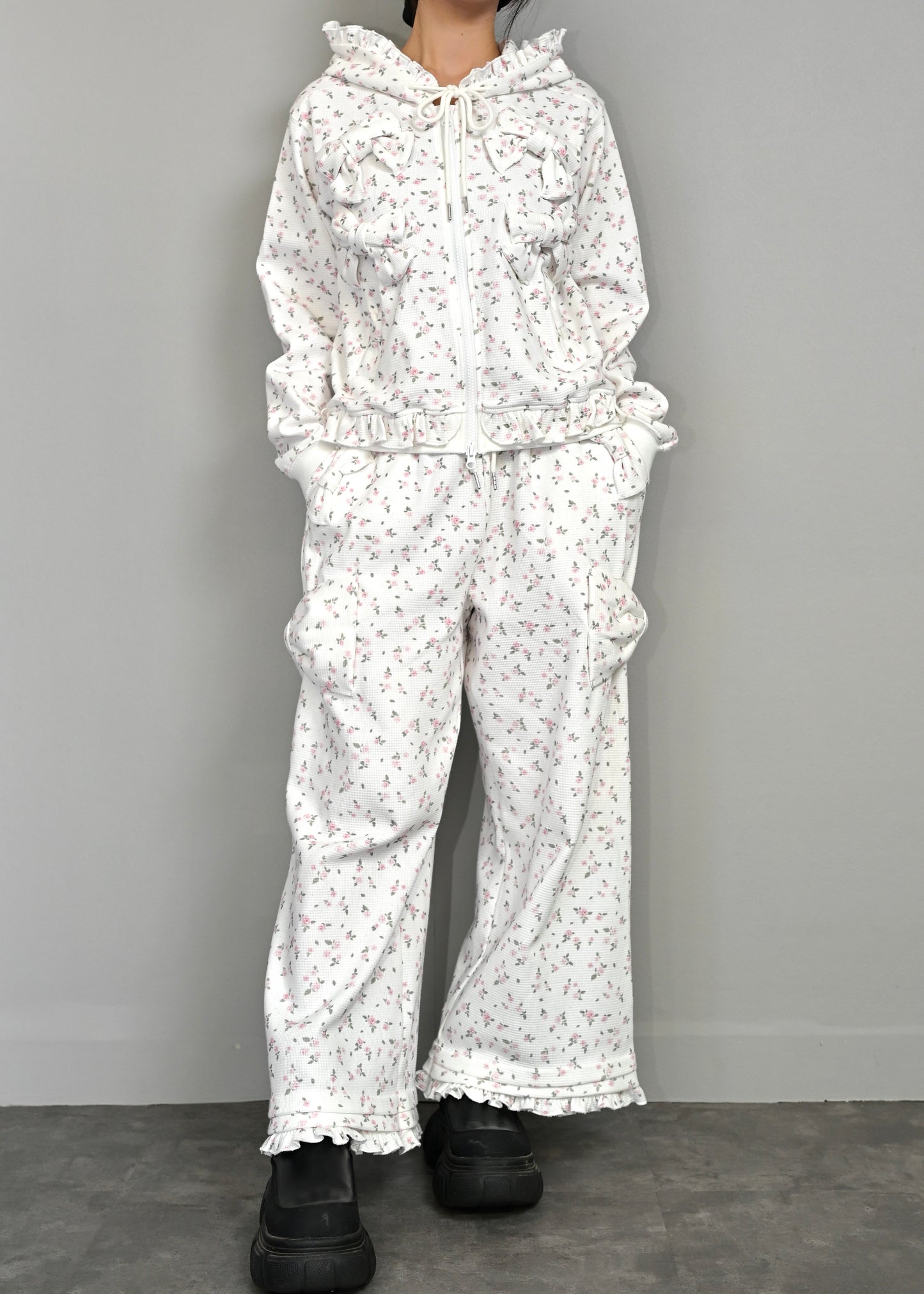 flower waffle ribbonful zip hoodie