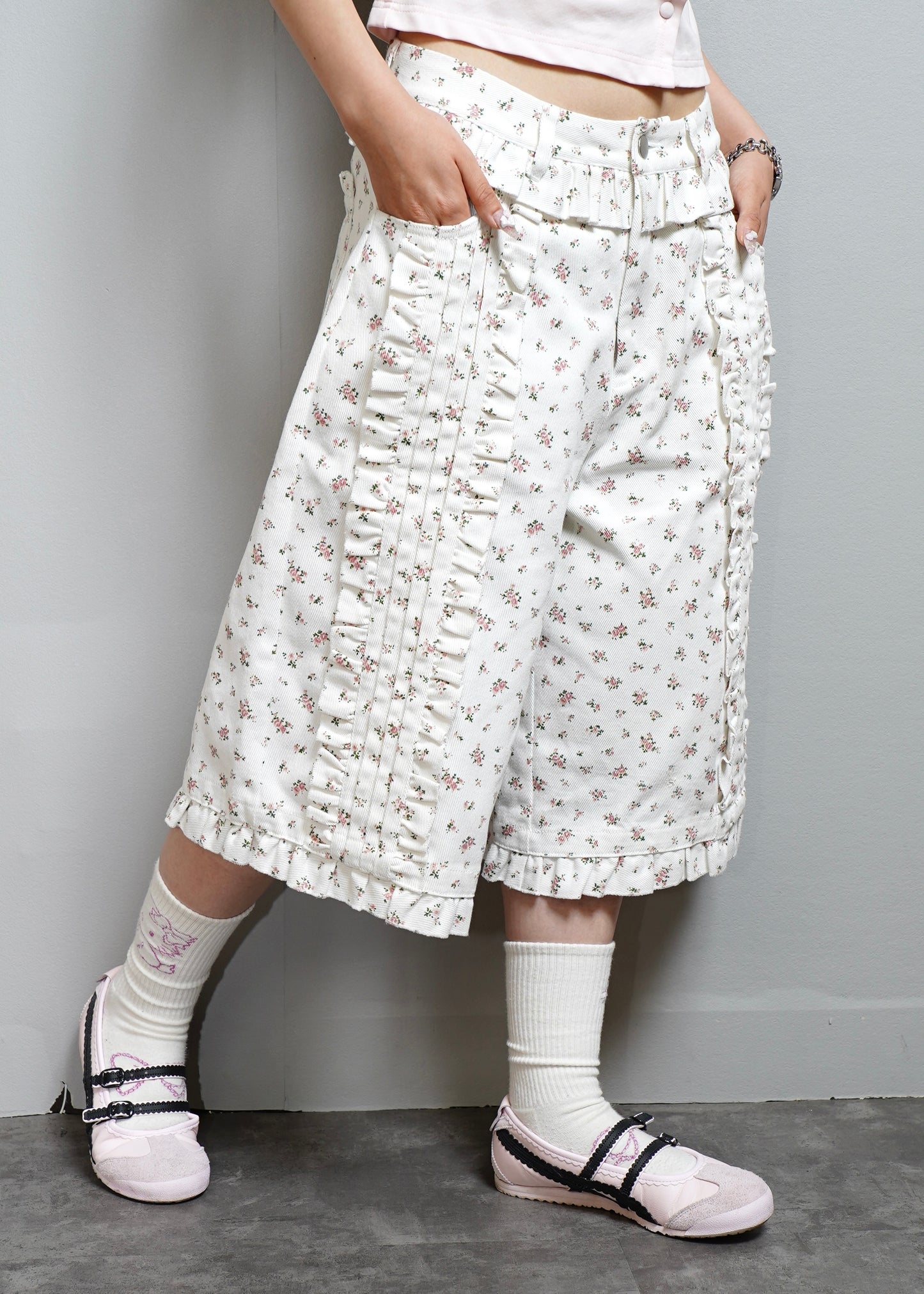 Lily’s petal flower pants