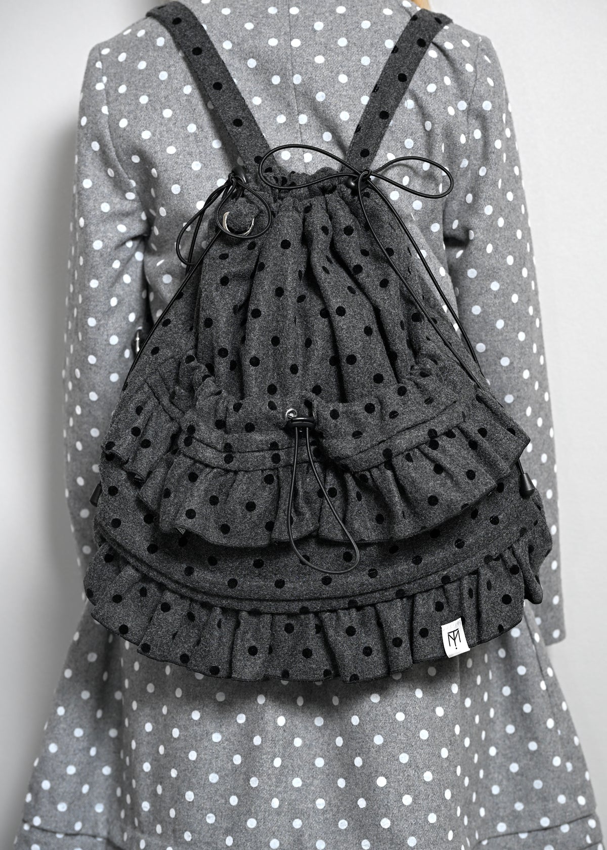 velvet dot woolly frill knapsack