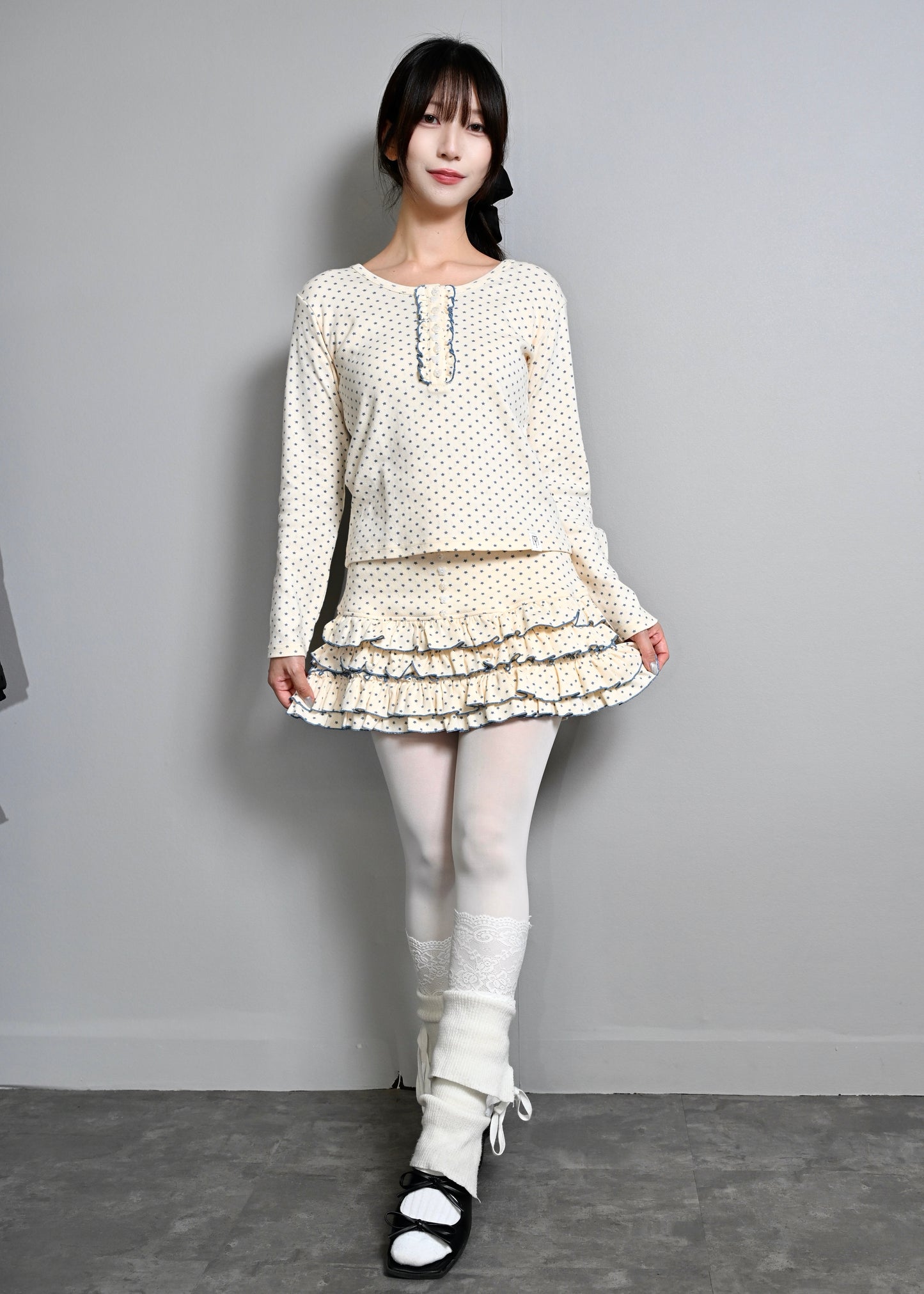 【8月下旬発送】lucky button star short pants