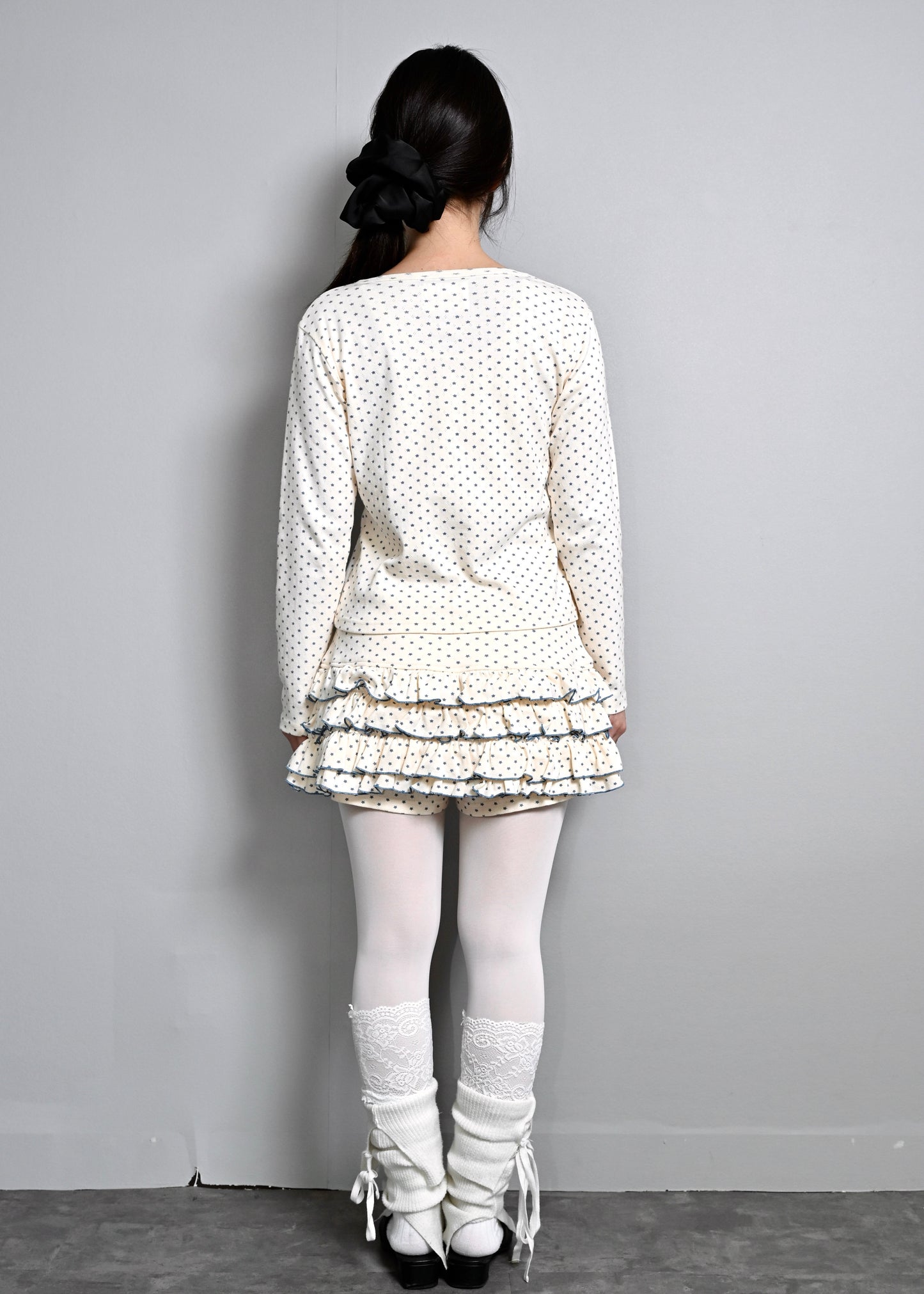 【8月下旬発送】lucky button star short pants