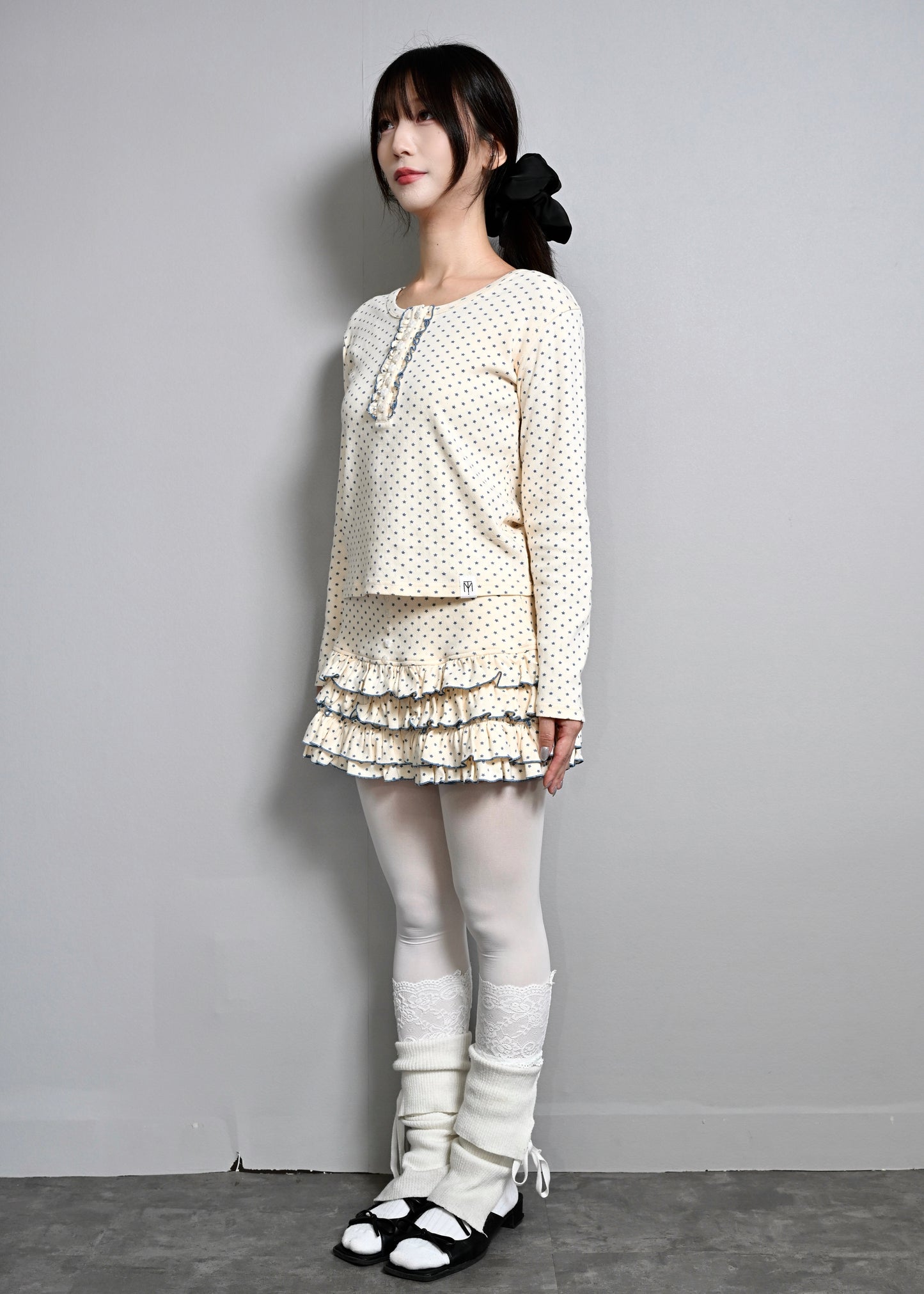 【8月下旬発送】lucky button star short pants