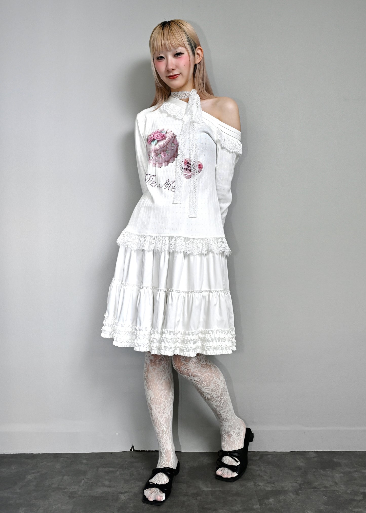 【8月下旬発送】「You need my love.」Lace-up Tee