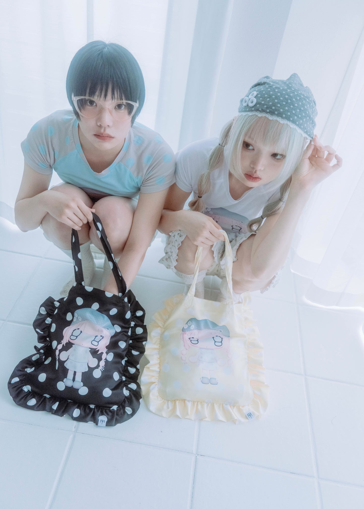 【HUHUEE】gallery girl satin frill bag