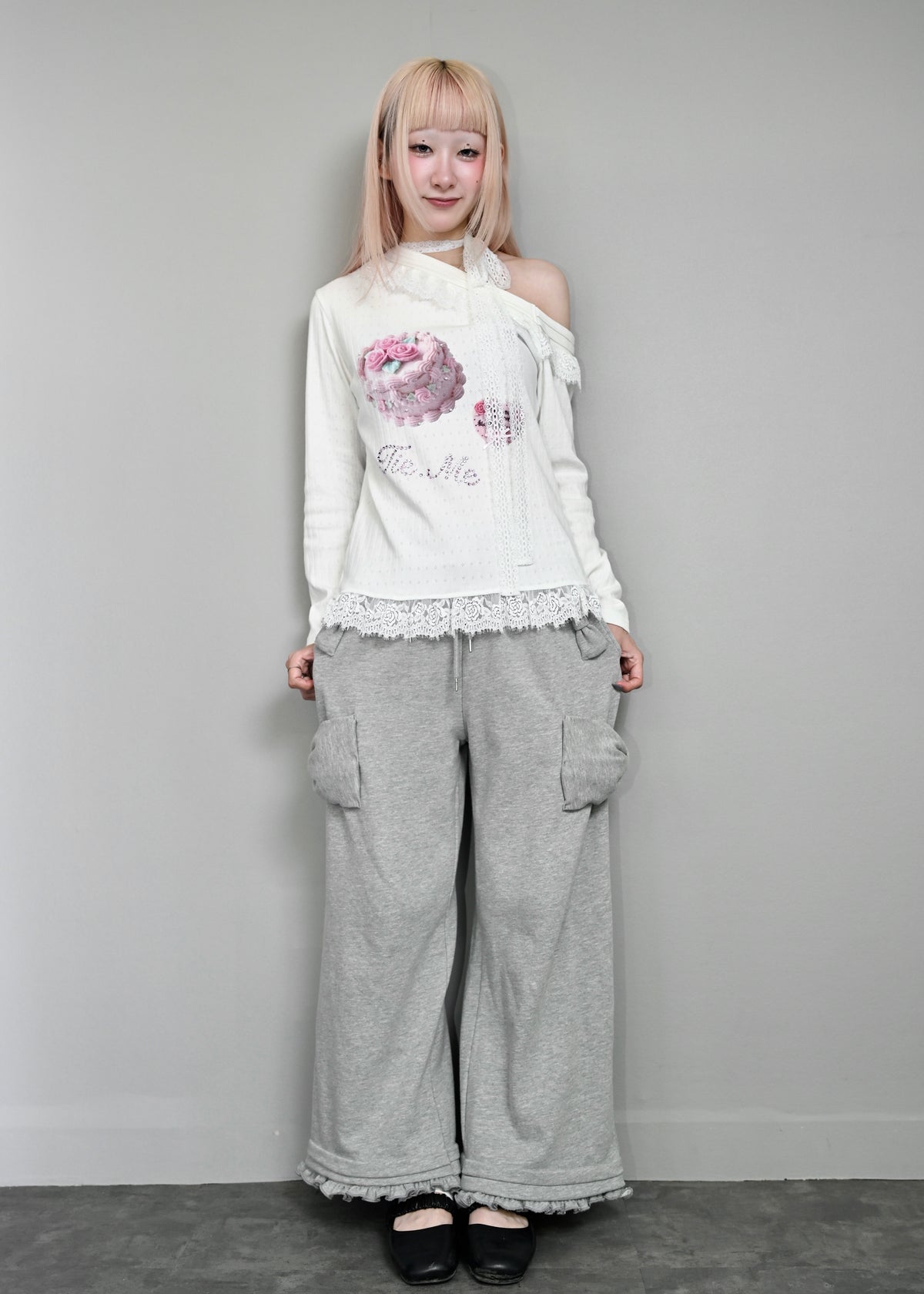 「You need my love.」Lace-up Tee
