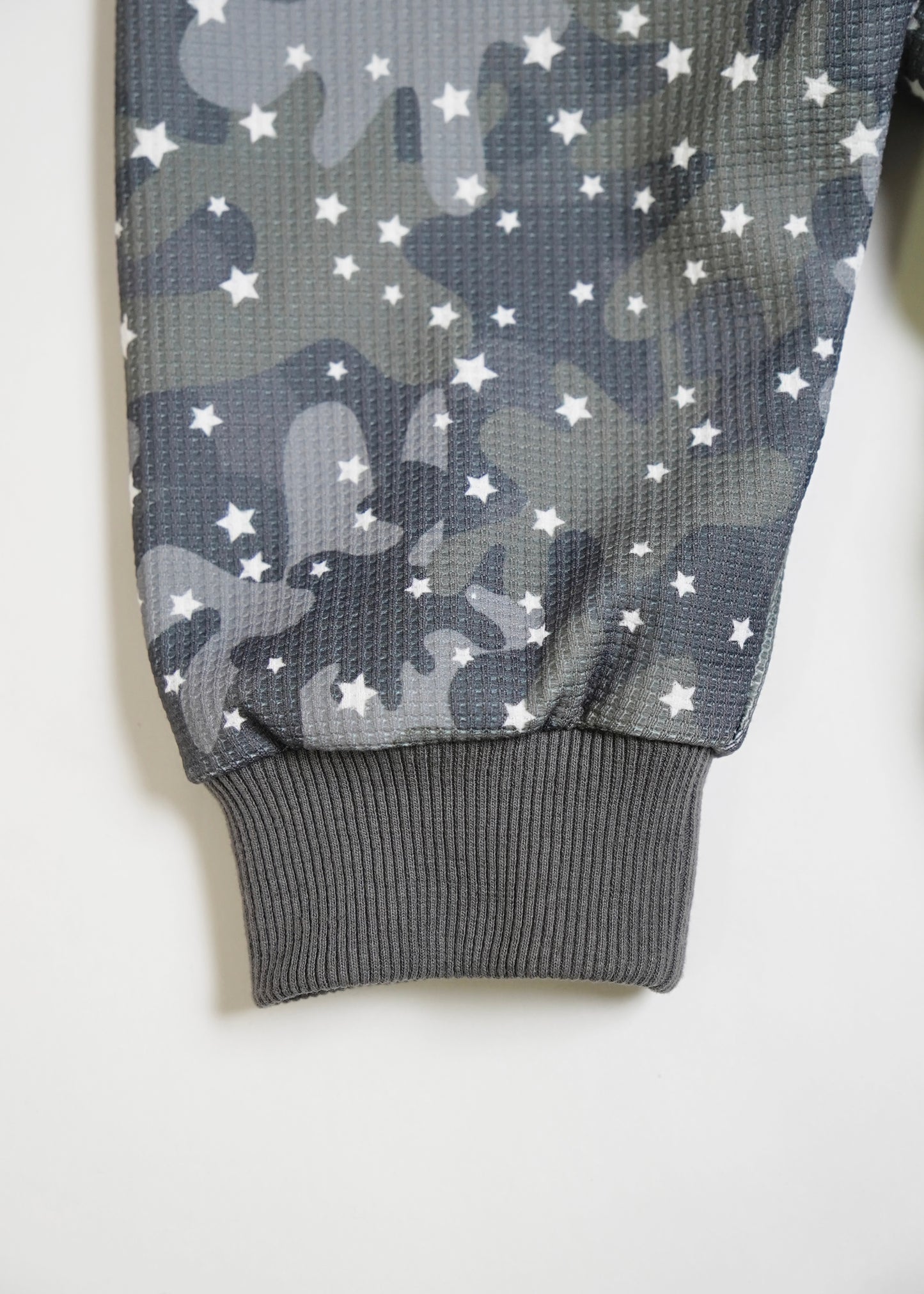 milky star camo hoodie