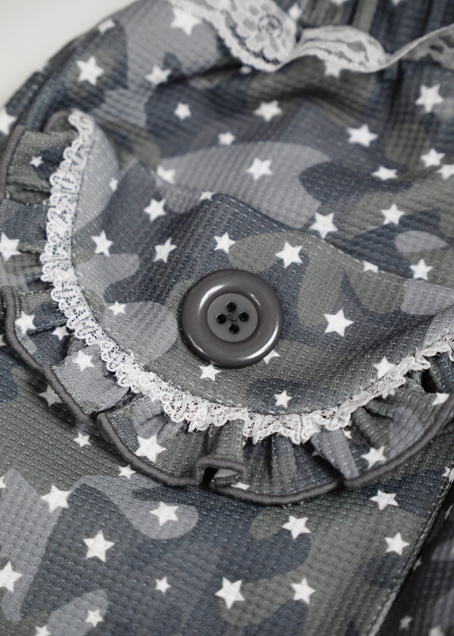 milky star camo pants