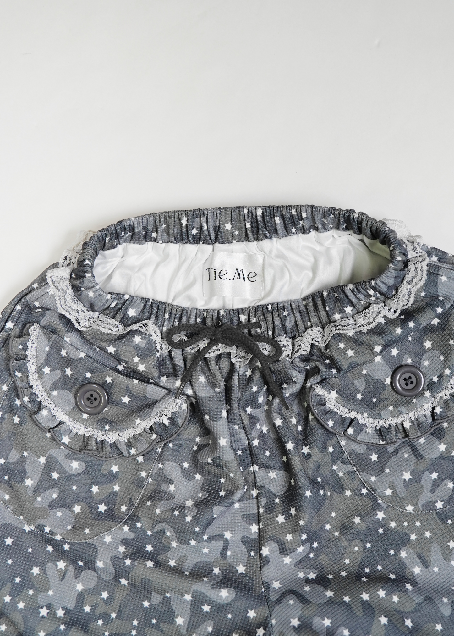 milky star camo pants