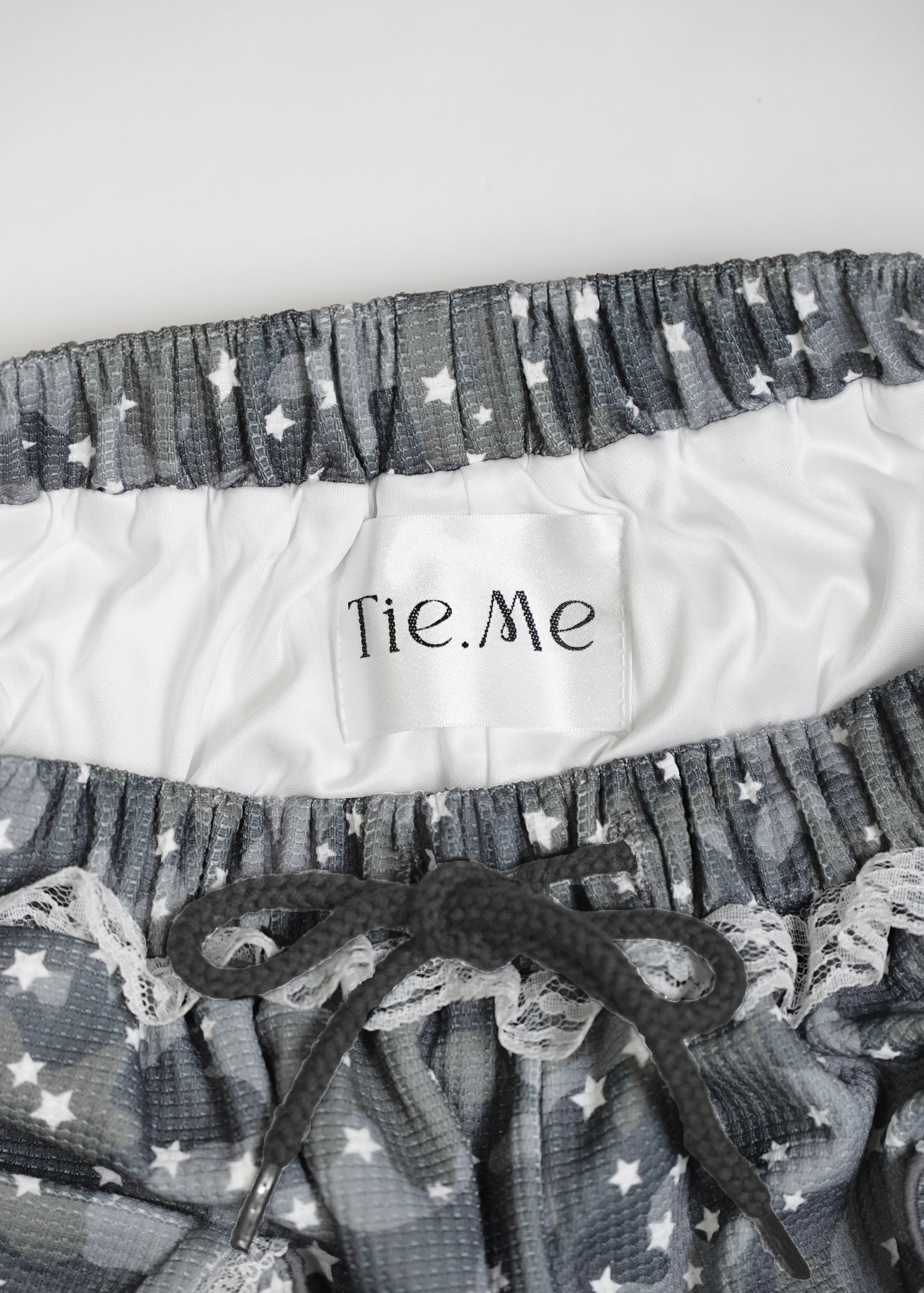 milky star camo pants