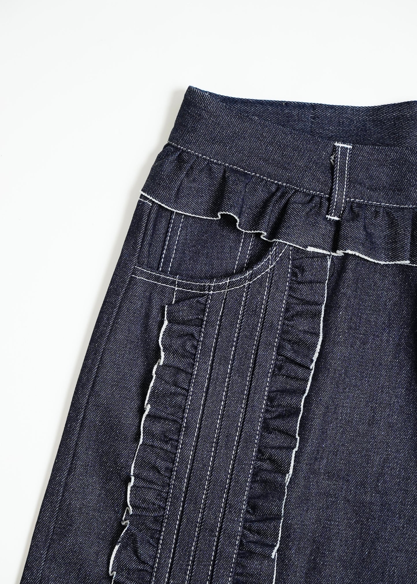 Lily’s petal denim pants
