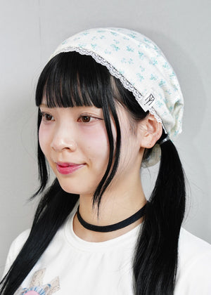 flower button lace beanie