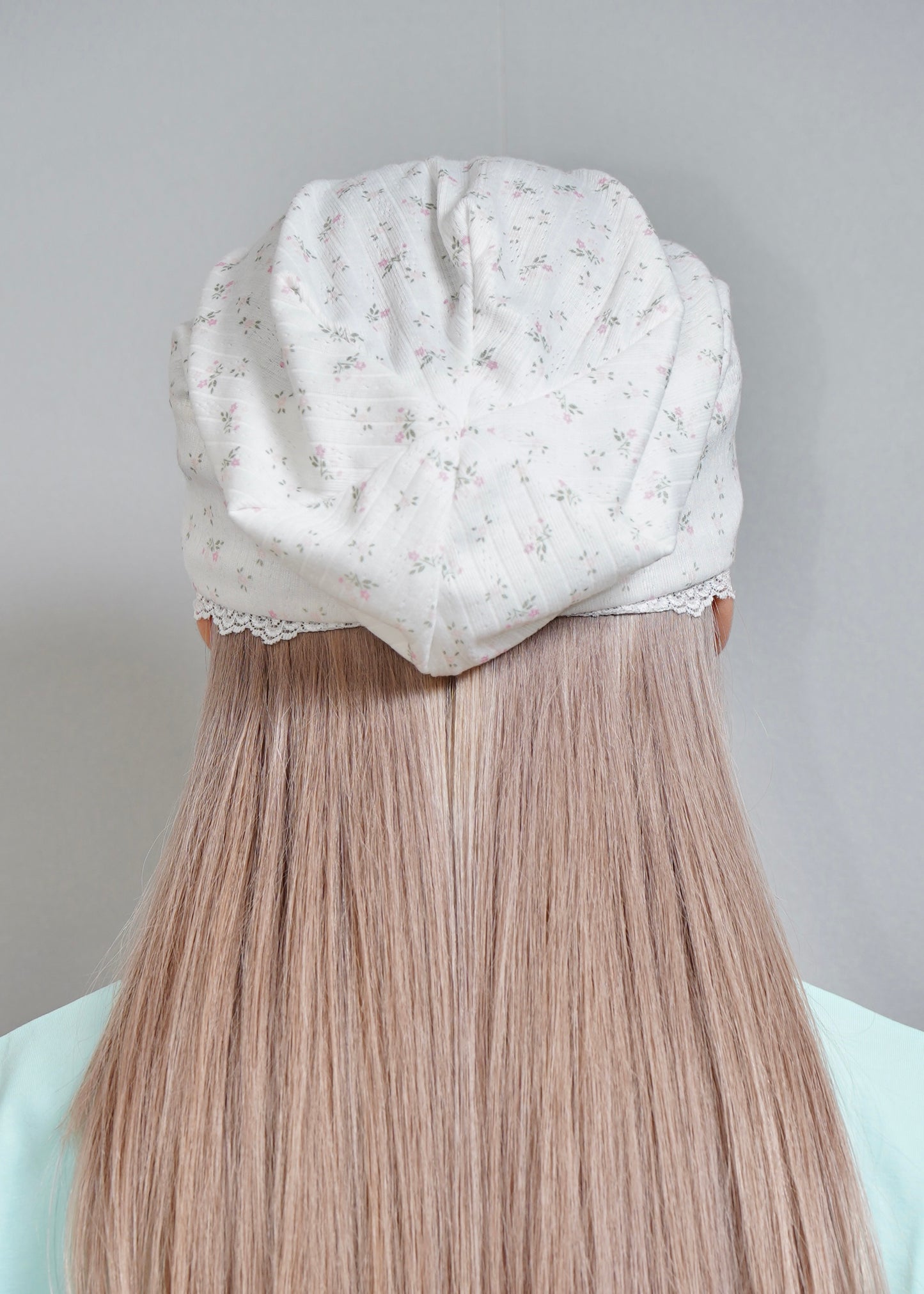 flower button lace beanie
