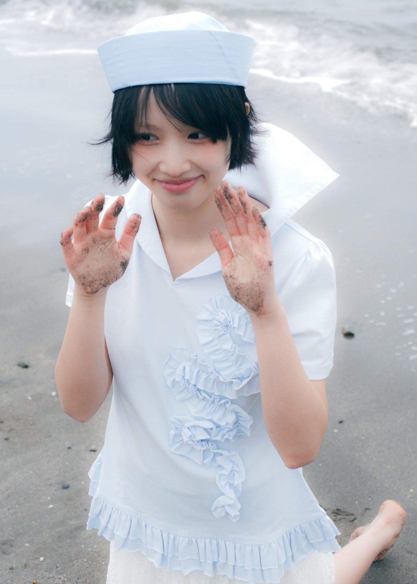 sailor collar cream T-shirt